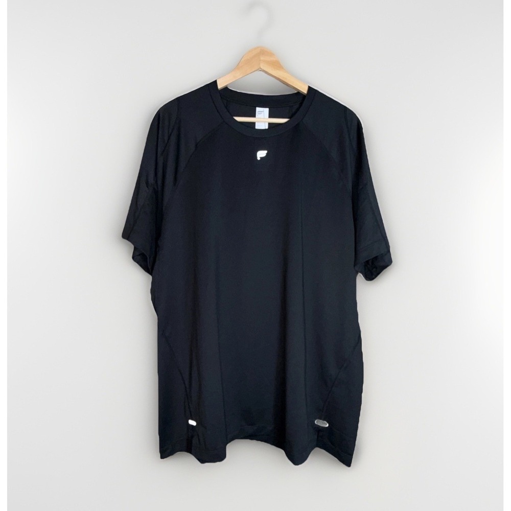 Fabletics Men's O2 Black Tee Shirt XL Ultra-Lightweight 4-Way Stretch Mesh NWT